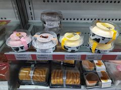 -全家便利店(莲花池东路店)