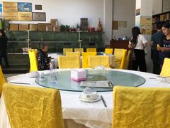 大堂-芸海阁·农家私房菜(沙家浜景区出口店)