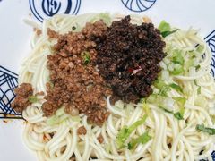 -杨伯英传统杂酱面