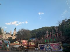 -龙凤山庄影视度假村