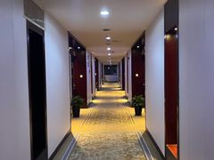 -誉兴大酒店(昆山高铁南站柏庐南路店)