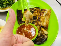 -明记烧鱼美味店