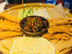 -魏铭鱼头捞饭(晋阳路店)