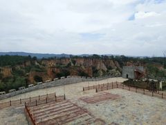 -彩色沙林风景区