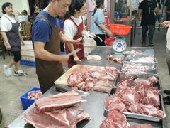 -标记美食新鲜猪杂(兴南大道店)