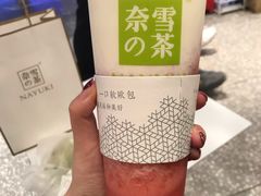 -奈雪的茶(湖滨银泰in77C区PRO店)