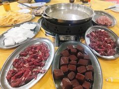 -五洞培记山庄·鲜牛肉火锅