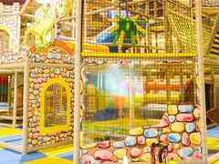 -天空之城欢乐嘉年华苏州店(环球188广场店)