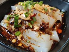 伤心凉粉-巴厘龙虾·榜首油焖大虾(音乐学院·沿江酒馆店)
