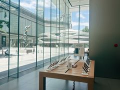 -Apple零售店(华贸购物中心店)