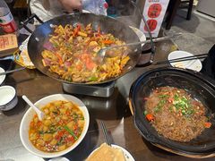 -富正毅三下锅·湘西韵味(天门山索道店)