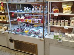 面包甜点陈列柜-宏发园动物奶油生日蛋糕(先锋路店)