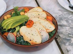 牛油果鸡胸肉沙拉-农畉LONFOOD(福田星河COCOPark店)