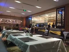 -安徽饭店·白鹭阁自助餐厅(梅山路店)