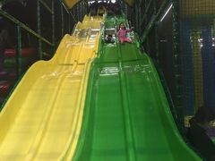 -蒙特利亲子乐园