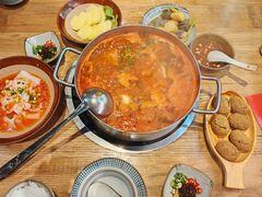 -野山舂·贵州现舂酸汤牛肉(东山店)