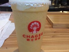 -霸王茶姬(金港国际店)