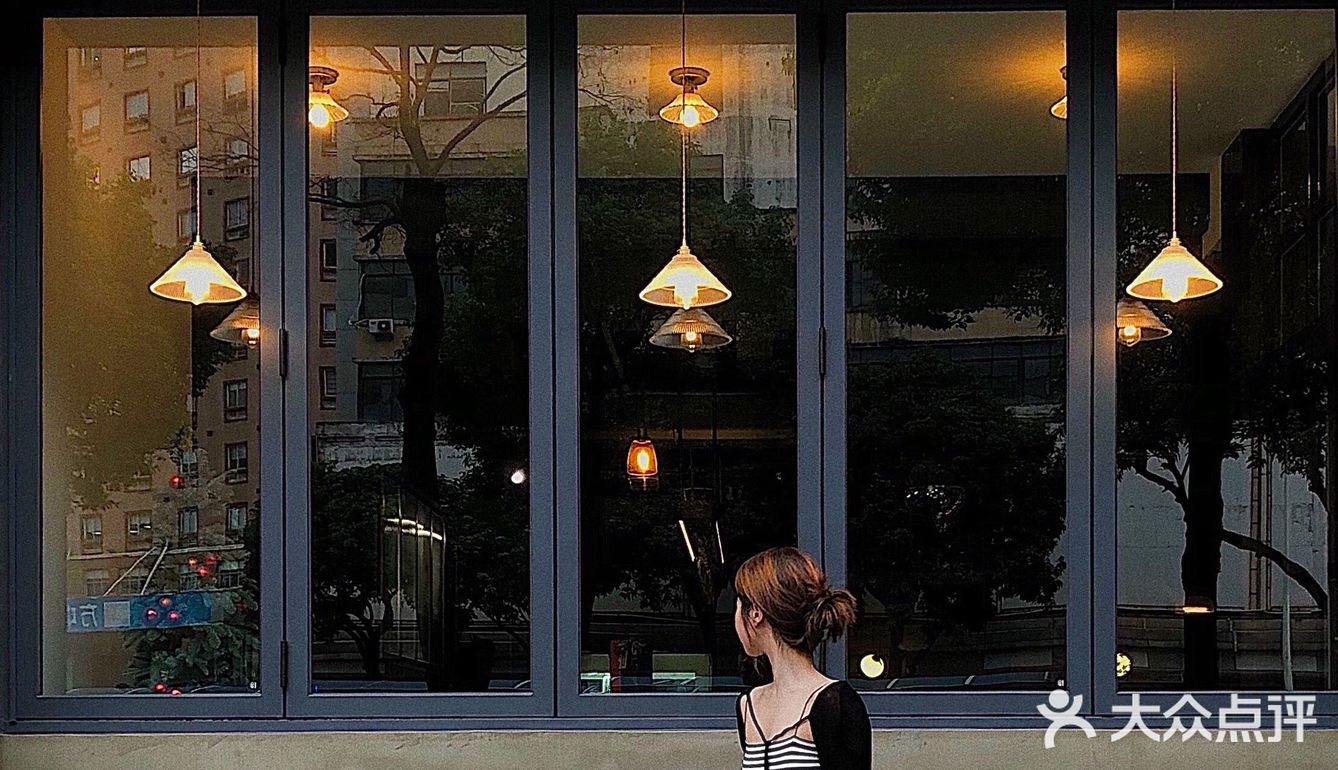东莞探店| 复古蓝调🔵美式电影风咖啡馆