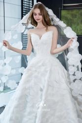 -Renee芮亦婚纱
