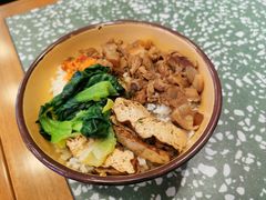 招牌猪软骨剁椒卤汁拌饭-流浪地图剁椒卤汁拌饭(未来城购物广场店)