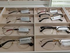 -目艮眼镜SHOWROOM(品牌集合店)