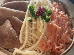 -左庭右院鲜牛肉火锅(浦江欢乐颂店)