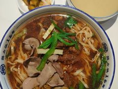 -镇南锅盖面馆(解放路店)