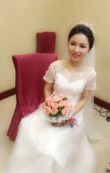 -贺贺新娘造型婚纱店