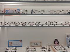-诺柯视眼镜-蔡司依视路官方工厂店(淞南一店)