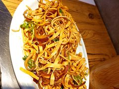 -山河屯铁锅炖(哈西站店)