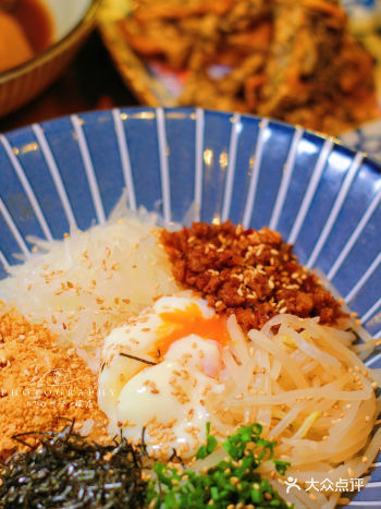 发现食物的99种味道｜今天吃了一大碗冲绳炖肉拌饭