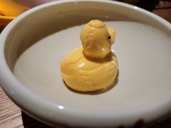小黄鸭布丁-蜜桃餐厅·江浙融合菜(荟聚购物中心店)