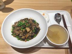 -轻蔬不用等·素食(江苏路店)