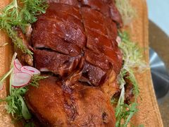 红烧脆皮乳猪-海宝酒家(中山四路店)