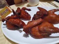 招牌烤乳鸽-石岐佬中山菜馆(张溪店)