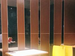 -麦当劳(呼市新华东街店)