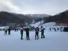 -亚布力新体委滑雪场