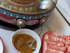 -毛辣果·贵州红酸汤牛肉火锅(西单店)