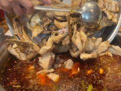 -肖肖酸萝卜鱼火锅(总店)