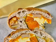 贝贝南瓜芝士香蒜鸡-PAOPAO Bakery&Café(港汇店)