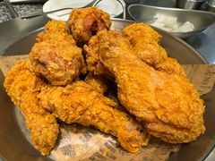 -BHC炸鸡(明洞总店)