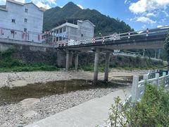 -仙人谷漂流景区