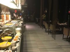 自助取餐区-唐拉雅秀酒店-西锦汇空中BBQ·思创餐厅