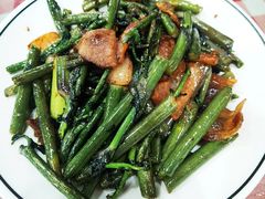 腊肉红菜苔-陶然风味园(广场路店)