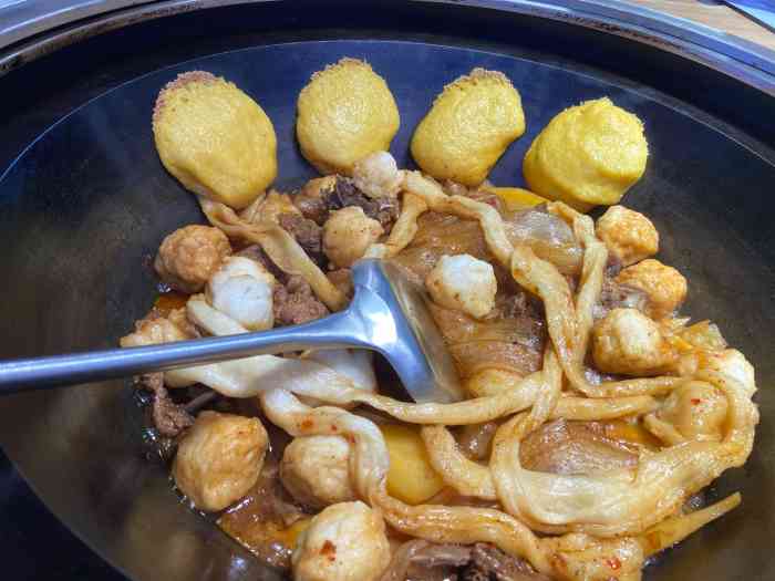 马家大院铁锅炖(京粮广场店)-"首先要吐槽一下京粮广场,车停在地库