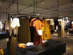 -URBAN REVIVO(荟聚中心店)