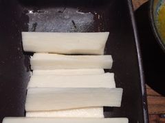 -老牌坊云南鱼豆花火锅(嵩山店)