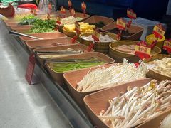 -四囍码头海鲜烧烤自助火锅(外滩南京东路悦荟广场店)