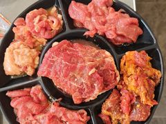 -啊美丽炭火烤肉(滑翔一店)