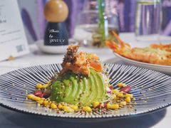 瘦身牛油果藜麦沙拉-Wei菋·Le Bistrot
